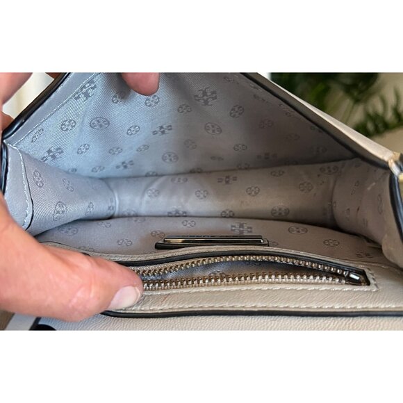 RARE!! Authentic Tory Burch Grey and Gun Metal Small Fleming Shoulder Bag - Picture 8 of 10